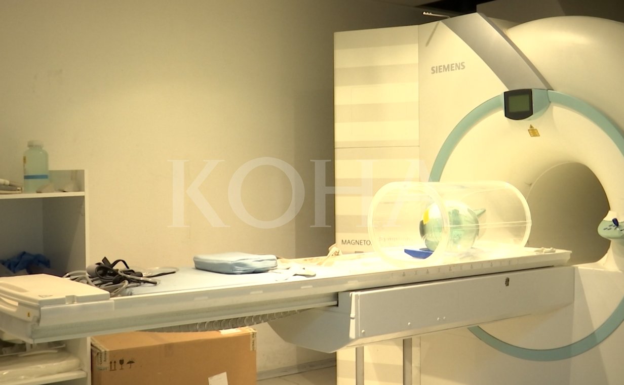 Prishet në QKUK aparati i rezonancës magnetike, rreth 2500 pacientë mbesin në listë të pritjes