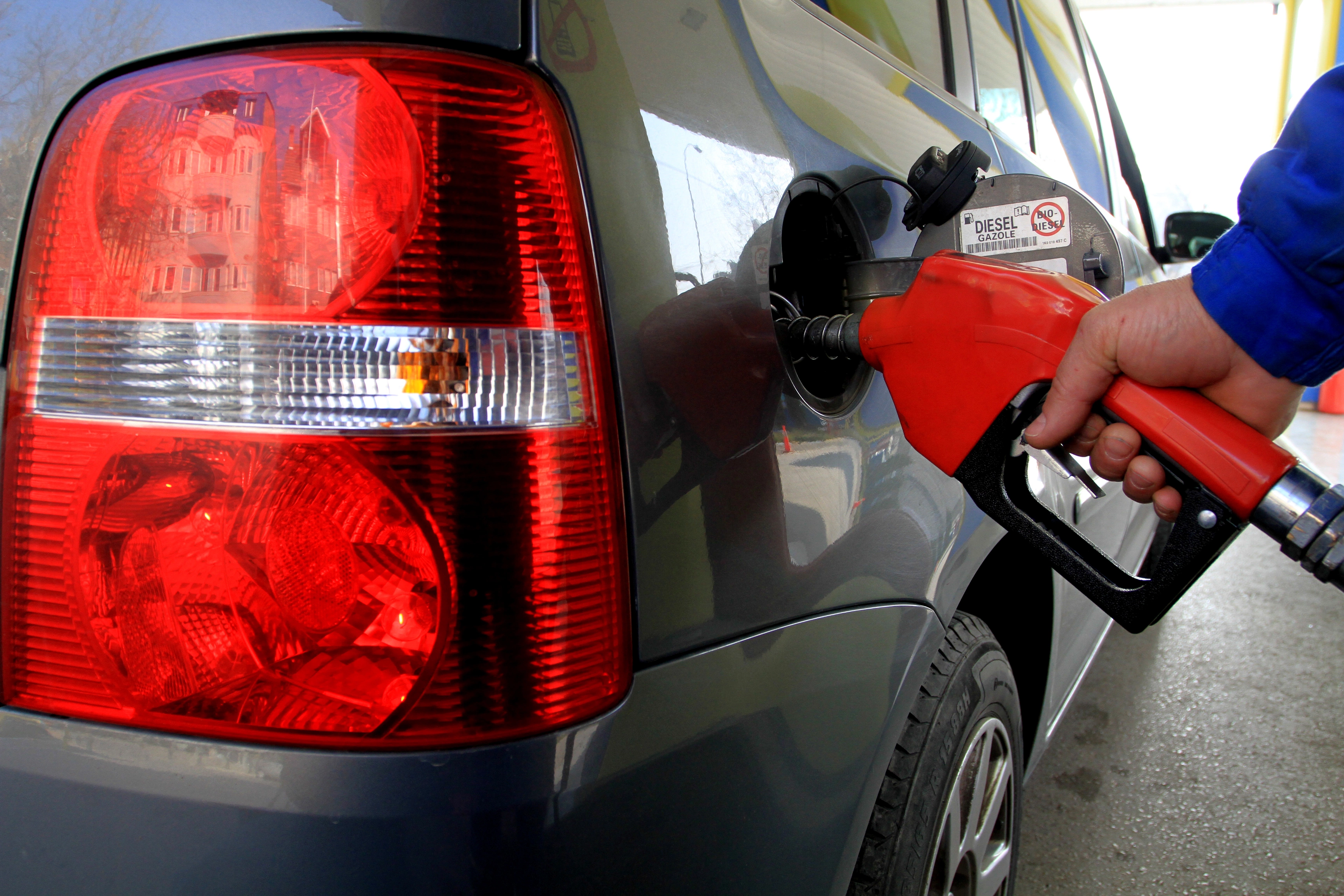 nafta derivate benzina pompa